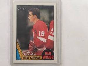 lot 25 image: Steve Yzerman 1987 O-Pee-Chee No. 56