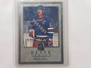 lot 26 image: Mark Messier Donruss Elite Series Five of Ten, Numbered 0931910,000
