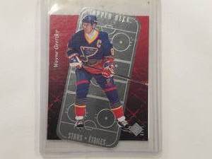 lot 31 image: Wayne Gretzky 1996 Upper Deck Stars No. E17
