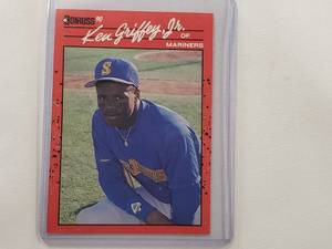 lot 41 image: Ken Griffey Jr. Donruss 90 No. 365