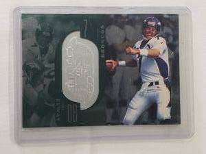 lot 47 image: John Elway 1998 Upper Deck SPx No. 25, Numbered 13067600