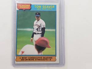 lot 83 image: Tom Seaver 75 Record Breaker Consecutive Seasons of 200 or More Strikeouts Topps No. 5