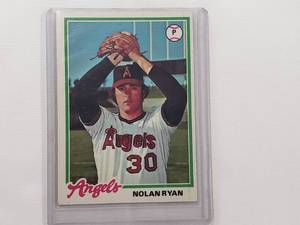 lot 102 image: Nolan Ryan 1978 Topps No. 400