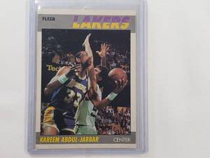 lot 149 image: Kareem Abdul-Jabbar 1987 Fleer 1 of 132