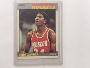 lot 155 image: Akeem Olajuwon 1987 Fleer 80 of 132