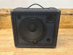 lot 48 image: ROLAND KC-150 4-Ch Mixing Keyboard Amplifier