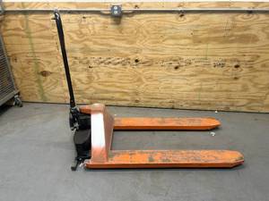 lot 55 image: Pallet Jack (45)
