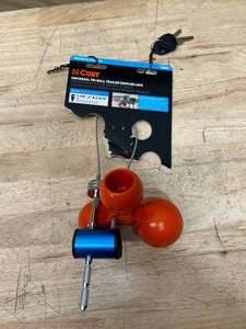 lot 104 image: CURT 23082, Universal Tri-Ball Trailer Coupler Lock, 14 in Dia Pin, Fits 1-78 in., 2in., 2-516 in. Couplers, Polymer