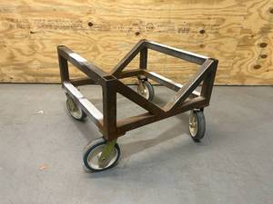 lot 123 image: Material ConstructionWarehouse Cart