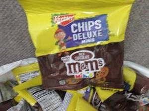 24 pks Keebler Chips Deluxe Minis...