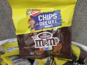 24 pks Keebler Chips Deluxe Minis...