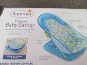 Deluxe Baby Bather...