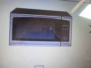 Hamilton Beach 1.1 Cu. Ft. 1000-Wat...