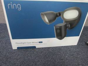 LB-Ring Floodlight Wired Pro Securi...