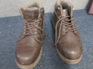 Lugz Mens Mantle Mid Height Chukka...
