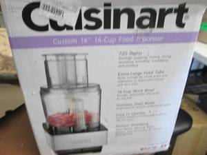 Cuisinart 14 Cup Food Processor ope...