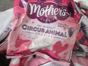 24- 1 oz pks Mothers Circus Animal ...