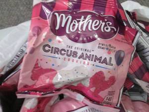 24- 1 oz pks Mothers Circus Animal ...