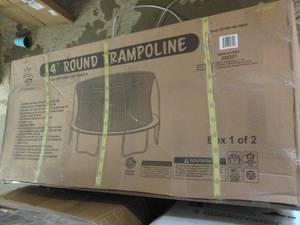 14 foot round trampoline no netting...