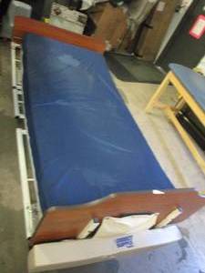 electric adjustable hospital bed wi...