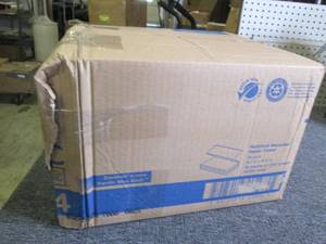 partial case of multifold paper tow...