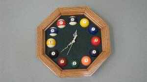 lot 4 image: Pool Table Clock.