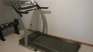 lot 6 image: Pro Form 750 CS Treadmill...