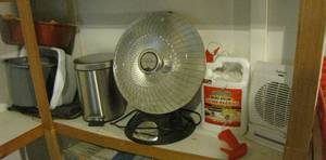 lot 25 image: 2 heaters, and more...