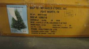 lot 27 image: Christmas tree...