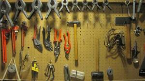lot 43 image: Pipe wrenches, snips, clips, and more