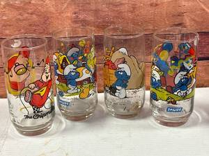 lot 61 image: Lot of 4 Vintage Smurf & Chipmunks Glasses