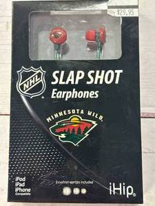 lot 78 image: New Minnesota Wild Earphones