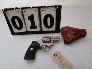 lot 10 image: Colts Lawman MK III 357 Magnum Pistol