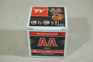 lot 77 image: 25 Winchester AA Target Load 410 Gauge 2-12 9 Shot Shotshells