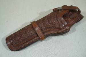 lot 84 image: Browning Hand Tooled Leather Holster