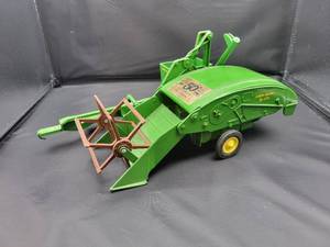 lot 703 image: ERTL John Deere Model 12A Combine Diecast Model - 116 Scale - 50th Anniversary Edition