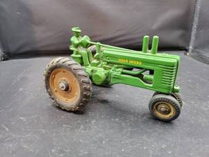 lot 760 image: 1940s ARCADE  ERTL John Deere Tractor with Driver - Approx. 116 Scale - Cast Aluminum