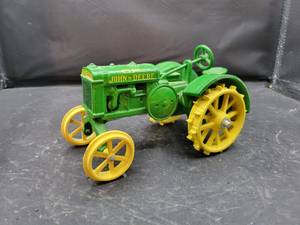 lot 795 image: John Deere GP General Purpose Tractor Diecast Model - 1 16 Scale - JLE Scale Models