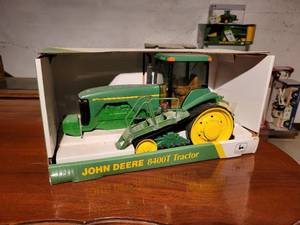 lot 777 image: ERTL John Deere 8400T Diecast Tractor Model in Box - 116 Scale - Images Coming Soon
