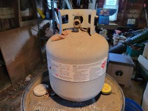 lot 213 image: 20# Propane Tank - Feels Approx. 34 Full