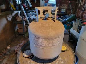 lot 214 image: 20# Propane Tank - Feels Approx. 12 Full