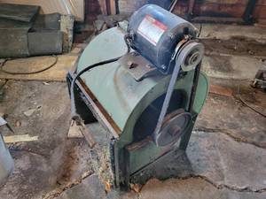lot 248 image: Squirrel Cage Blower with Motor - Untested