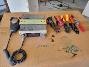 lot 291 image: Uniden Bearcat 680 CB Radio and Electrical Tools