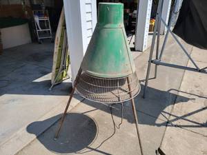 lot 303 image: The Skeeter Eeter