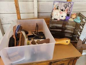 lot 320 image: Vintage Shoe Stretcher, Waldorf State Bank of Minnesota Wallets, Paper trays, Vintage Rattle and More
