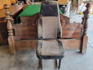 lot 378 image: Vintage Truck Seat