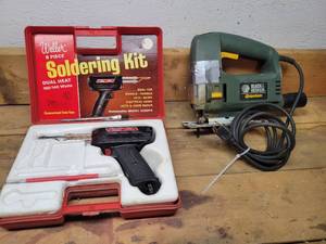 lot 386 image: Weller 8200N Soldering Gun and Black & Decker Jigsaw - Both Tested and Work