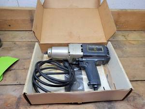lot 388 image: John Deere Reversing Electric Impact Wrench with Original Box - Tested and Works
