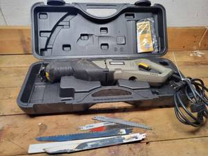 lot 391 image: Rockwell Vibrafree Reciprocating Saw - Model No. RK3637K - Includes Case and Blades - Tested and Works