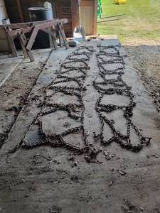 lot 491 image: Set of Tractor Chain - Believed to be From a JD 3020